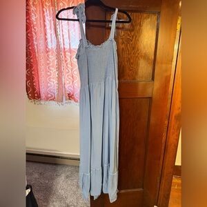Light Blue Sleeveless Maxi Dress